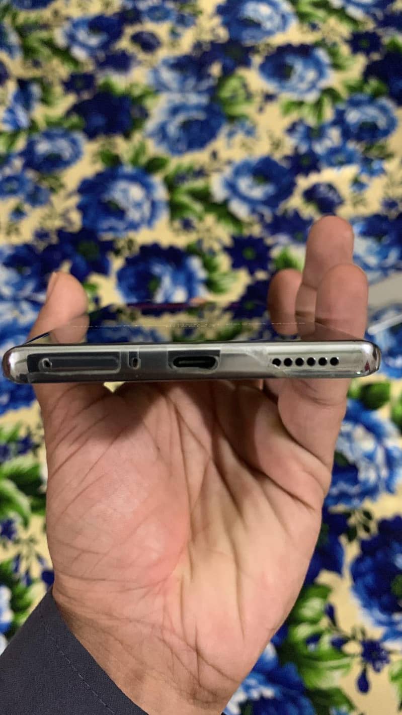 Tecno CAMON 40 Pro plus 5