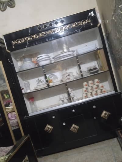 majbori hai jis waja se sale krna hai