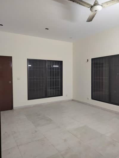 3 Bed room Flat for Sale