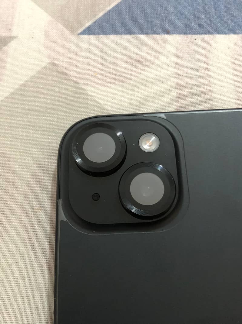 Apple iPhone 15 5