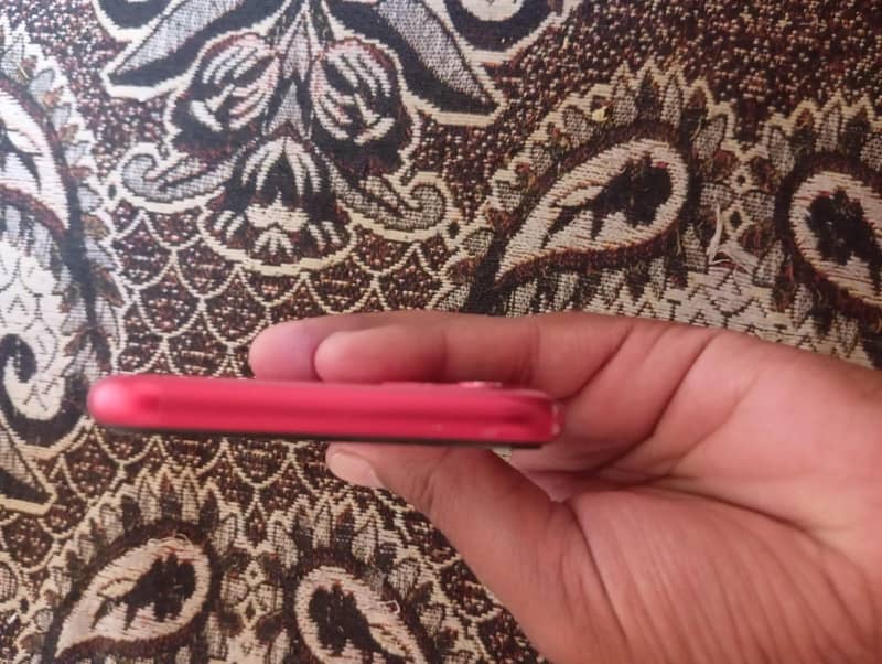 Apple iPhone 11 3