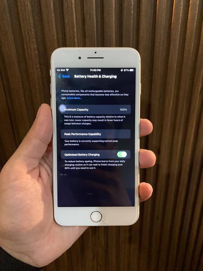Apple iPhone 8 Plus 4