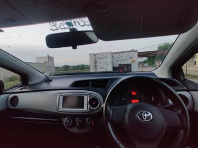 Toyota Vitz 2013