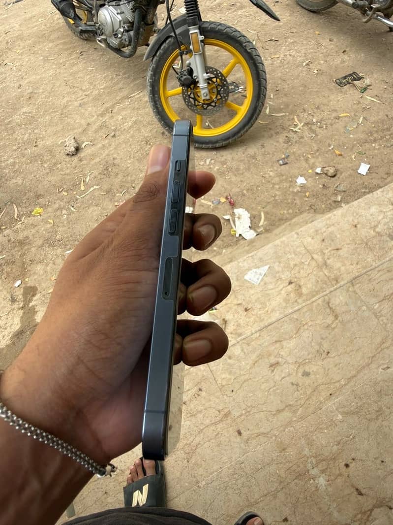 Iphone 13 pro 4