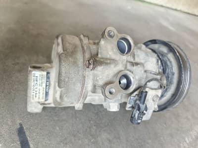 Suzuki WagonR VXL Ac Compressor and puli set