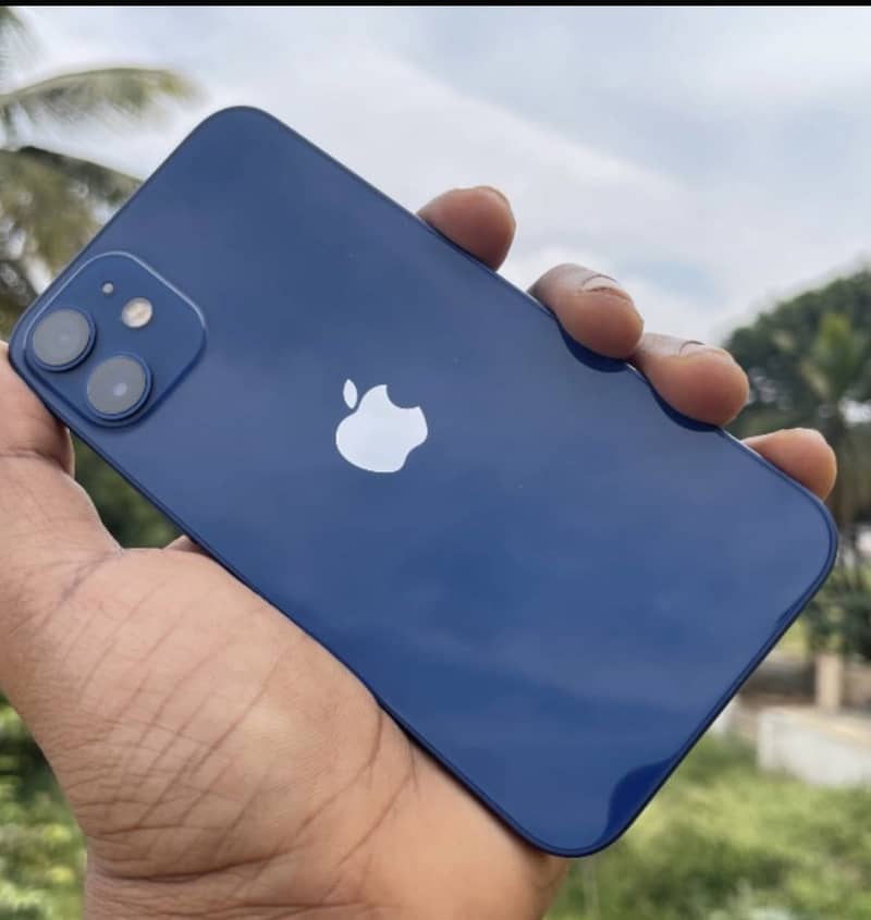 Apple iPhone 12 3