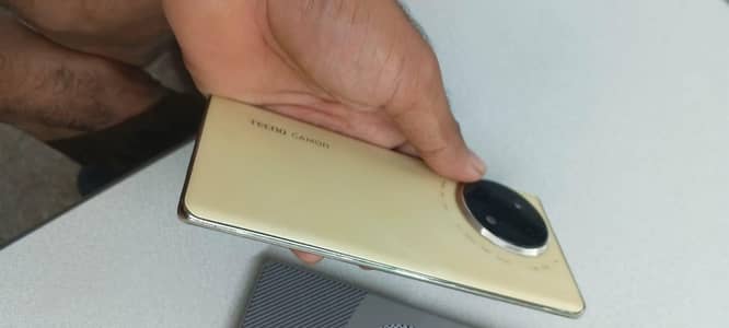 tecno camon30s