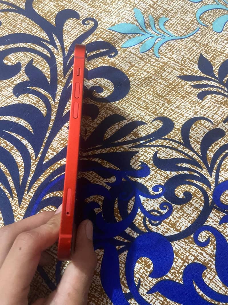 Apple iPhone 12 2
