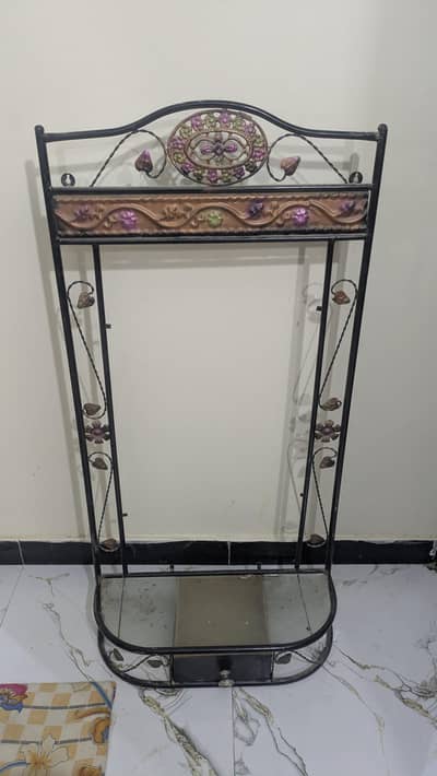 Wall hanging dressing