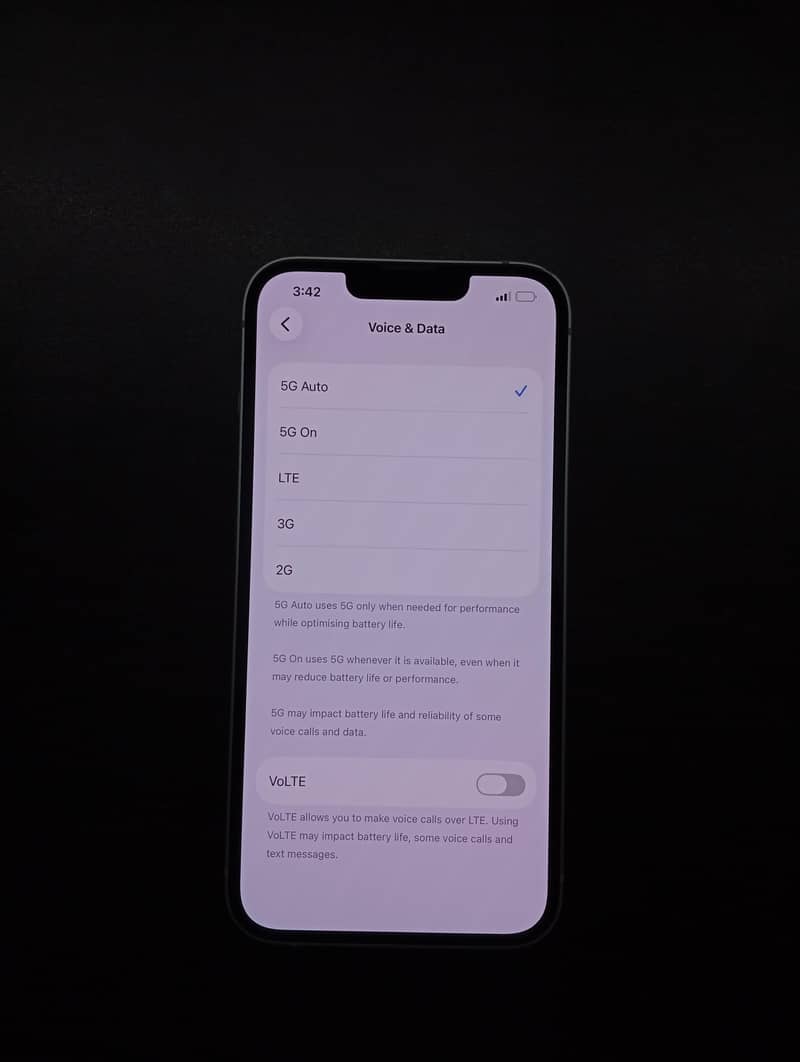 Apple iPhone 13 2
