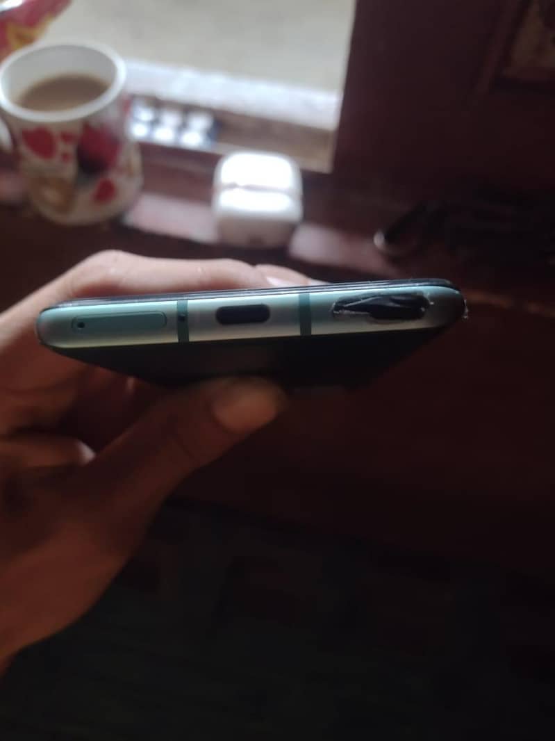 One Plus 8T 5
