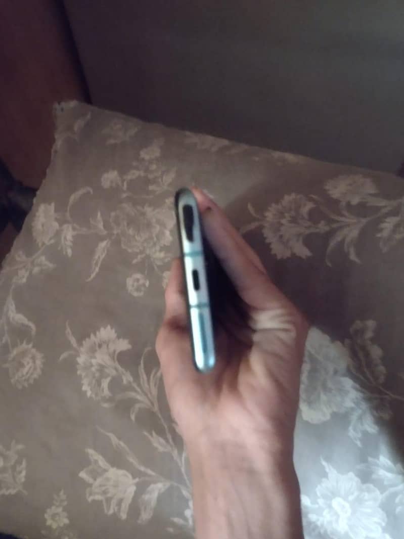 One Plus 8T 8