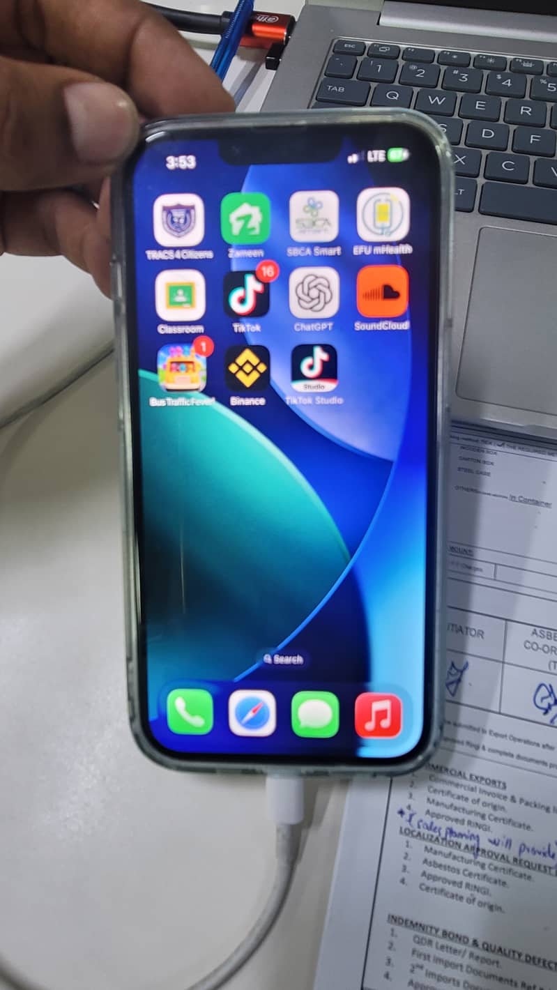 Apple iPhone 13 Pro 0