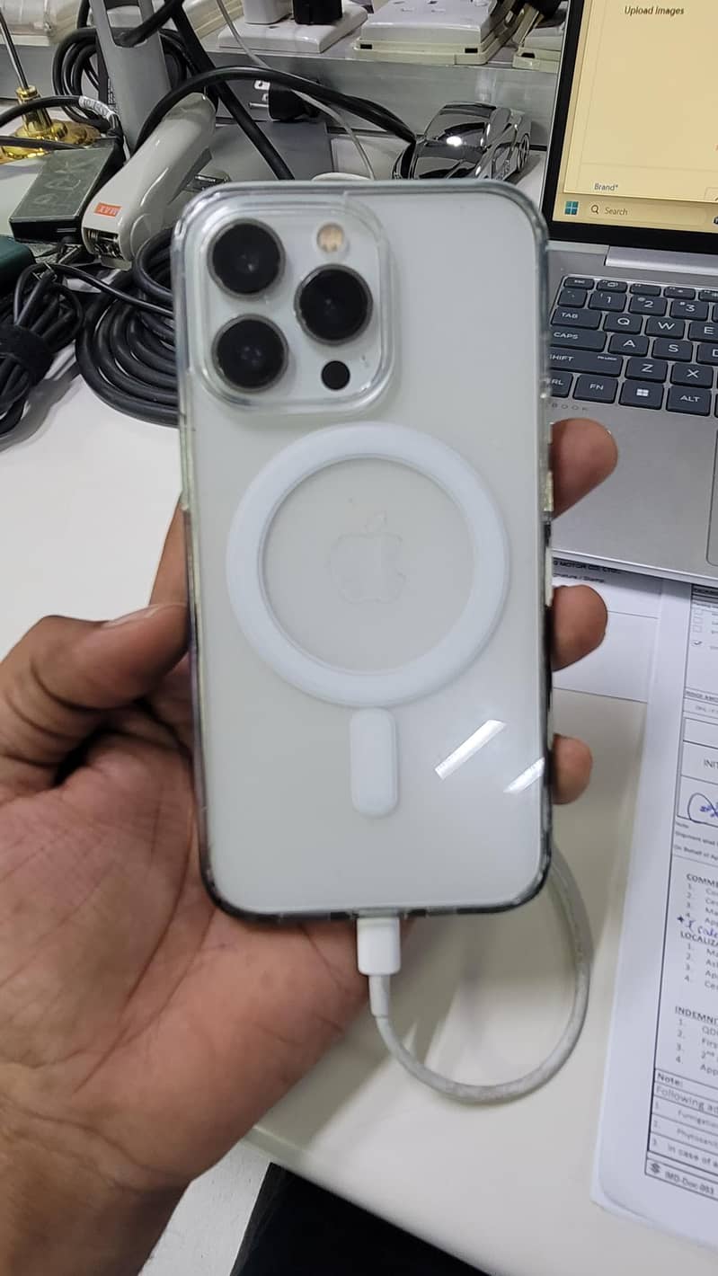 Apple iPhone 13 Pro 1