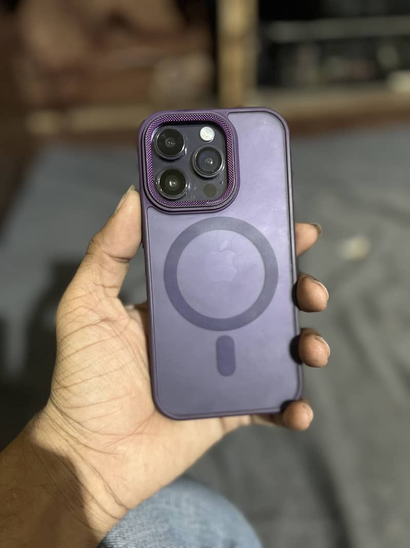 Apple iPhone 14 Pro 0