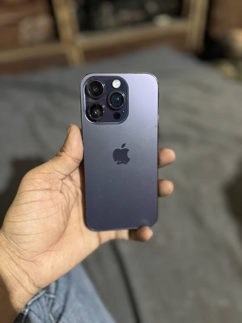 Apple iPhone 14 Pro 1