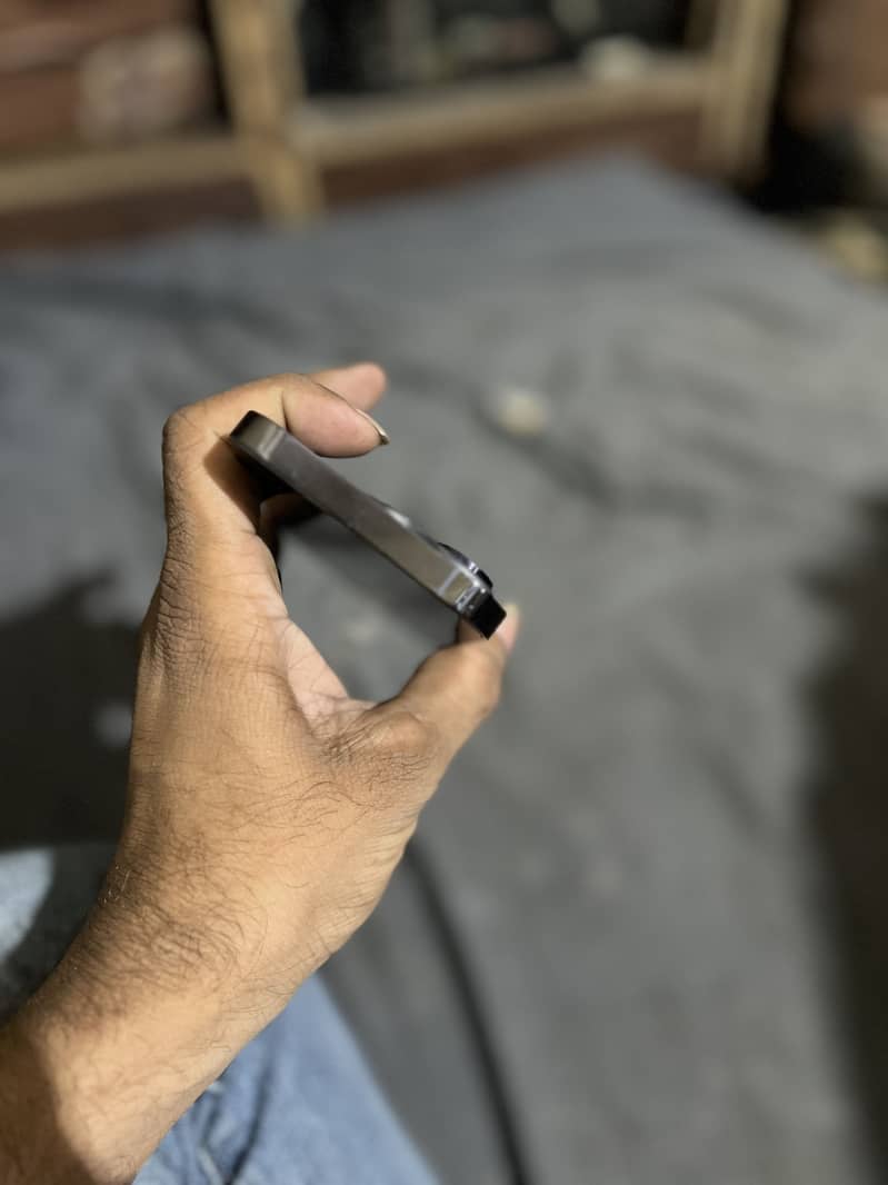Apple iPhone 14 Pro 4