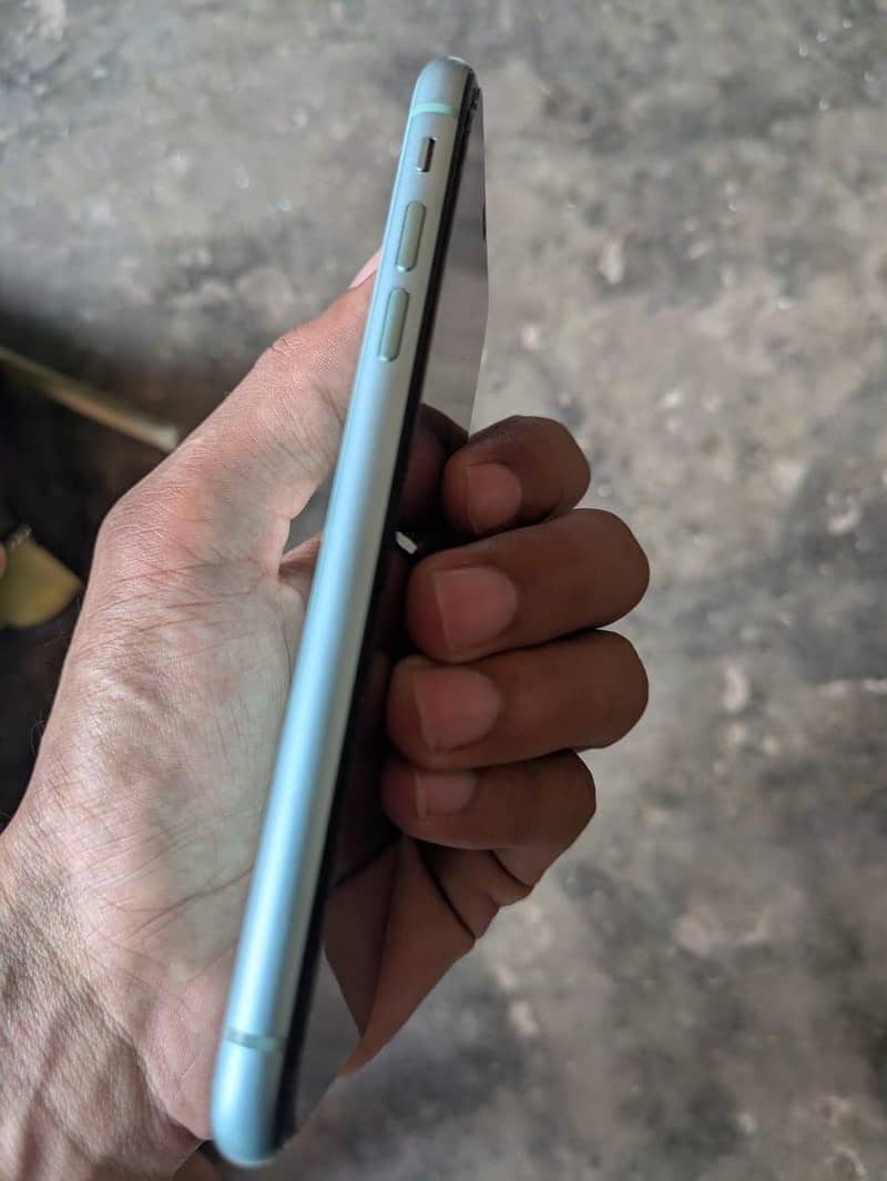 Apple iPhone 11 5