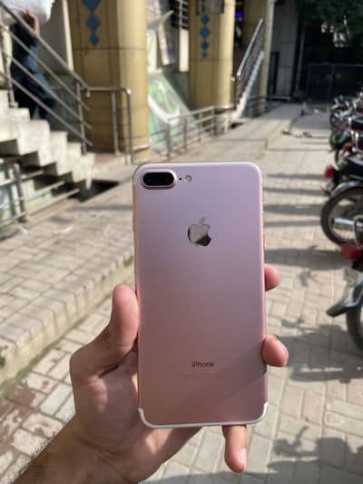 iPhone 7 Plus 128GB Pta Approved