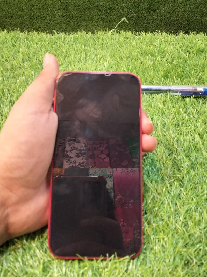 Apple iPhone 13 2