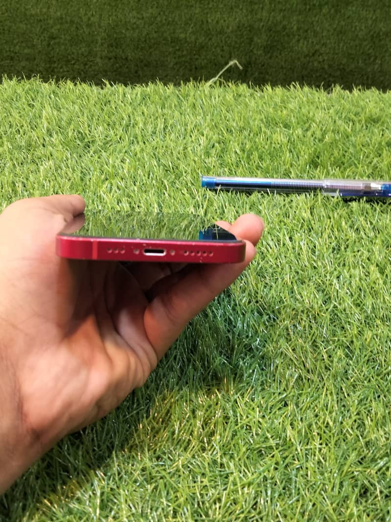 Apple iPhone 13 3