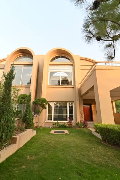 Luxury Living Redefined: 14 Marla Designer Villa For Sale In Bahria Golf City