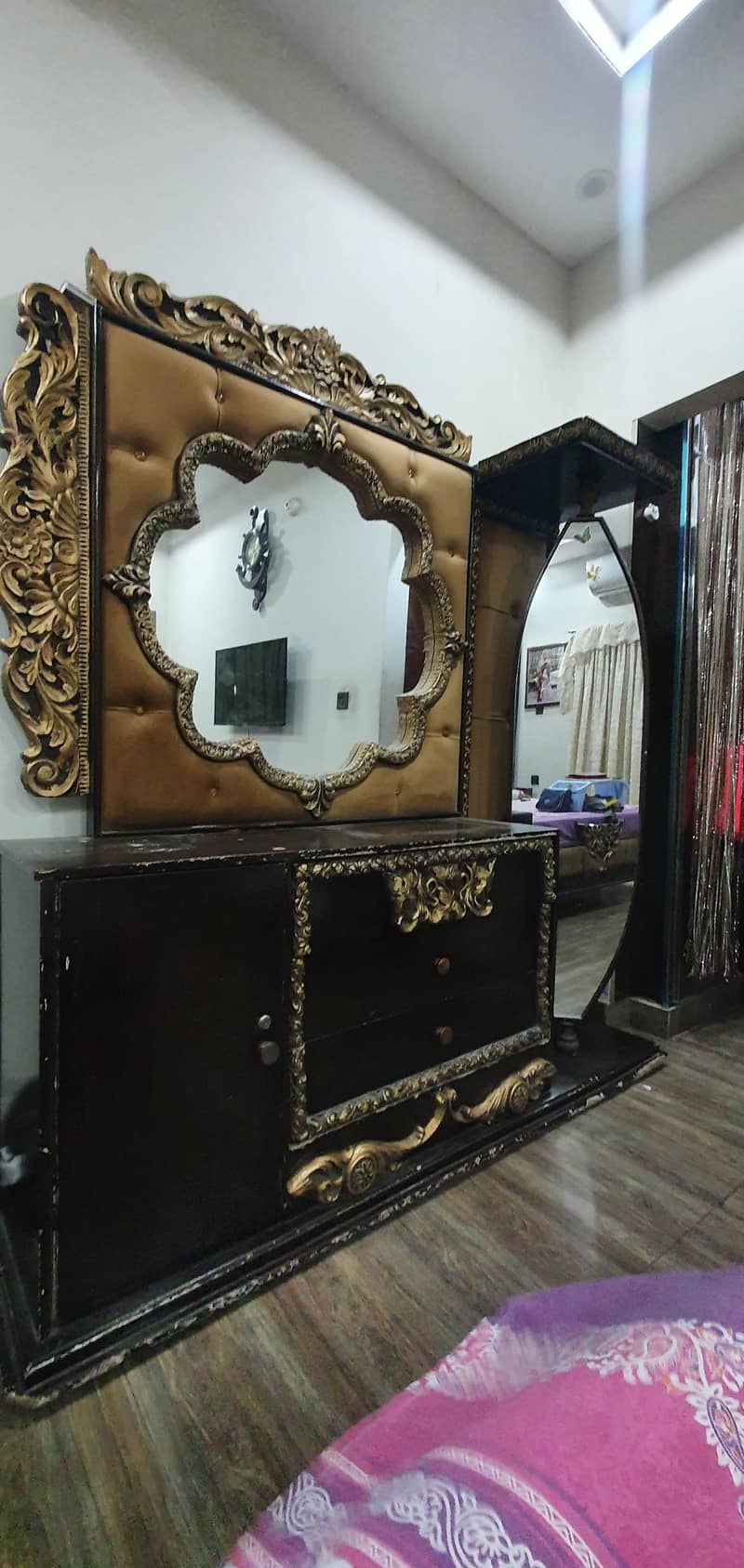 dressing table 1