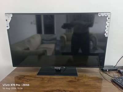Original Sony Bravia LED 03198898344 contact me