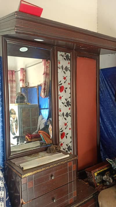 dressing table