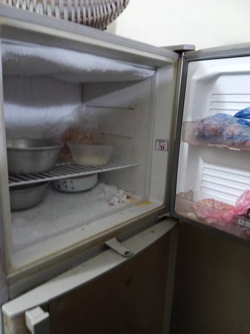 Dawlance fridge 2