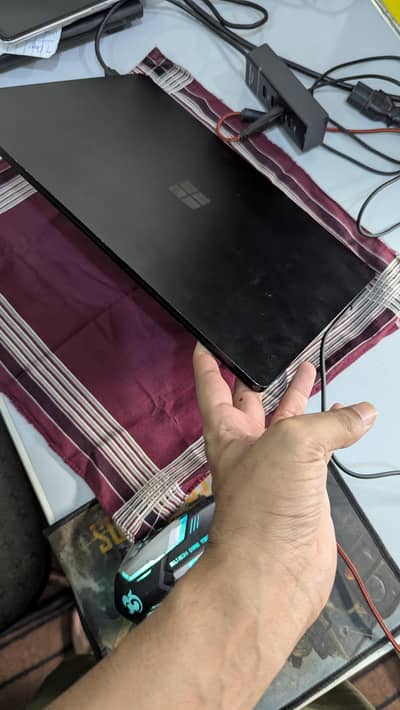 Microsoft Surface 4 i7 11Gen slip laptop