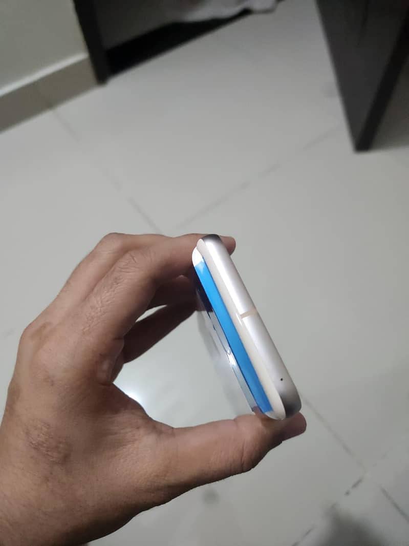 Google Pixel 8 3