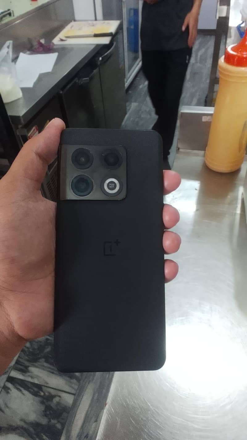 One Plus 10 pro 4