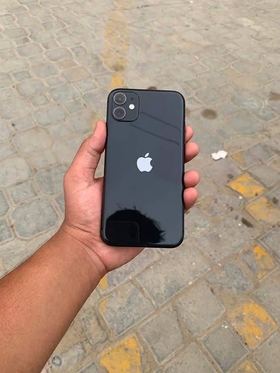 Apple iPhone 11 3