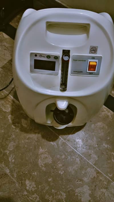 Portable Oxygen Concentrator with Extra Filters