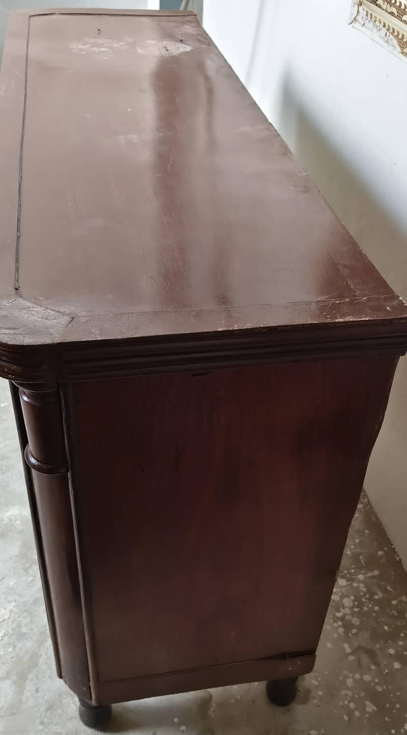 SIDE BOX TABLE VIP CONDITION 6