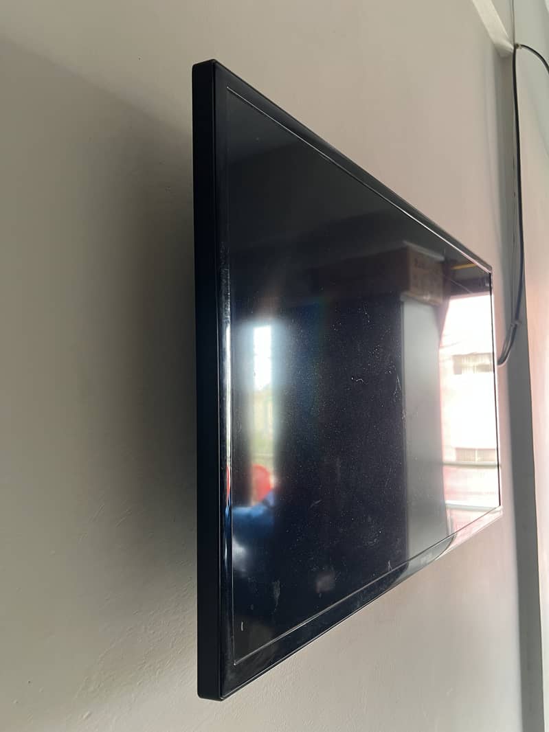 LED TV 2