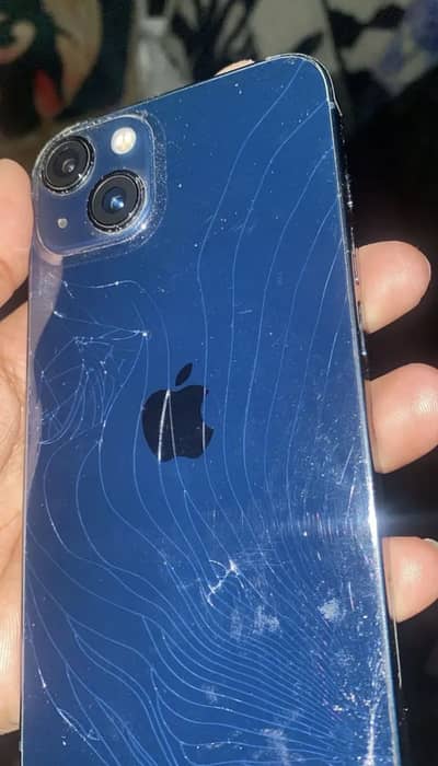 Apple iPhone 13