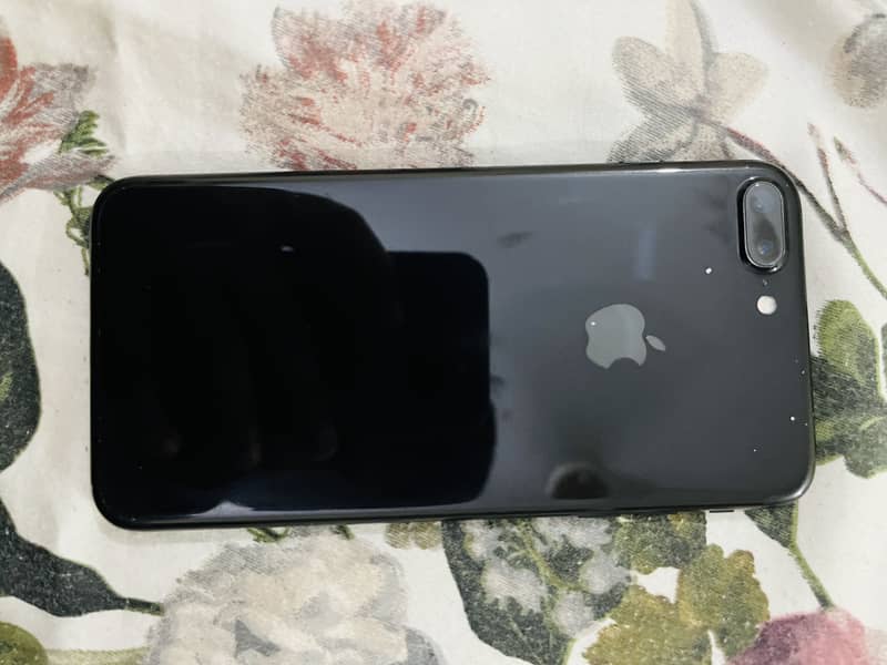 Apple iPhone 7 Plus 0
