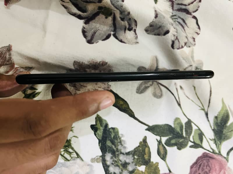 Apple iPhone 7 Plus 1