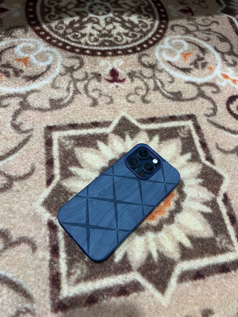 Apple iPhone 15 Pro 1