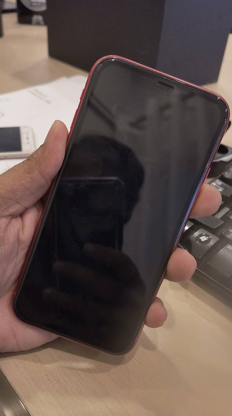 Apple iPhone 11 3