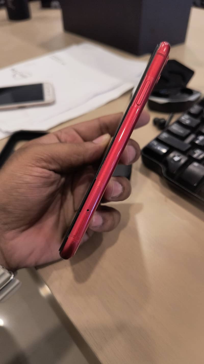 Apple iPhone 11 7