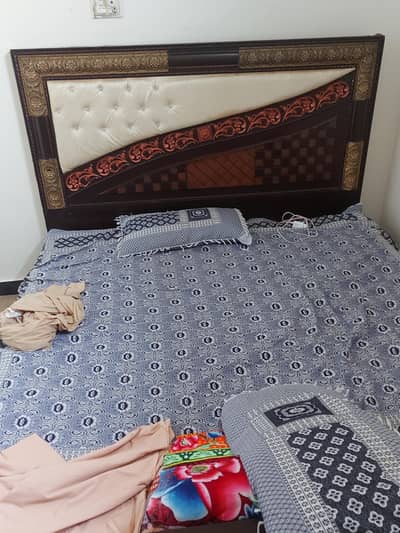King Size Wooden Bed for Sale – Excellent Condition