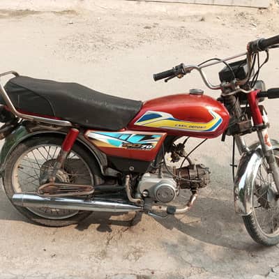 Dhoom bike urgent sale