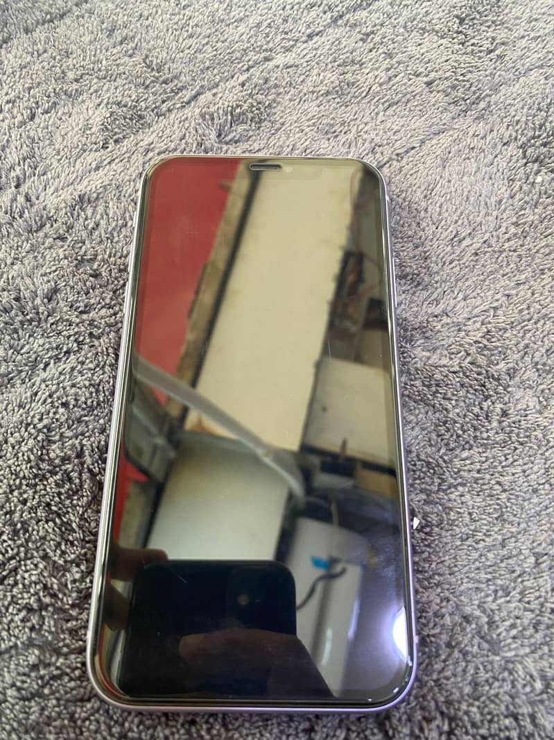 Apple iPhone 11 4