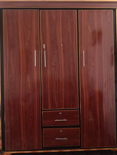 3 door wardrobe in new condition