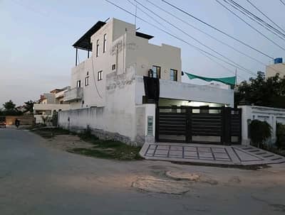Spacious House Is Available For Sale In Ideal Location Of Nespak Scheme Phase 3