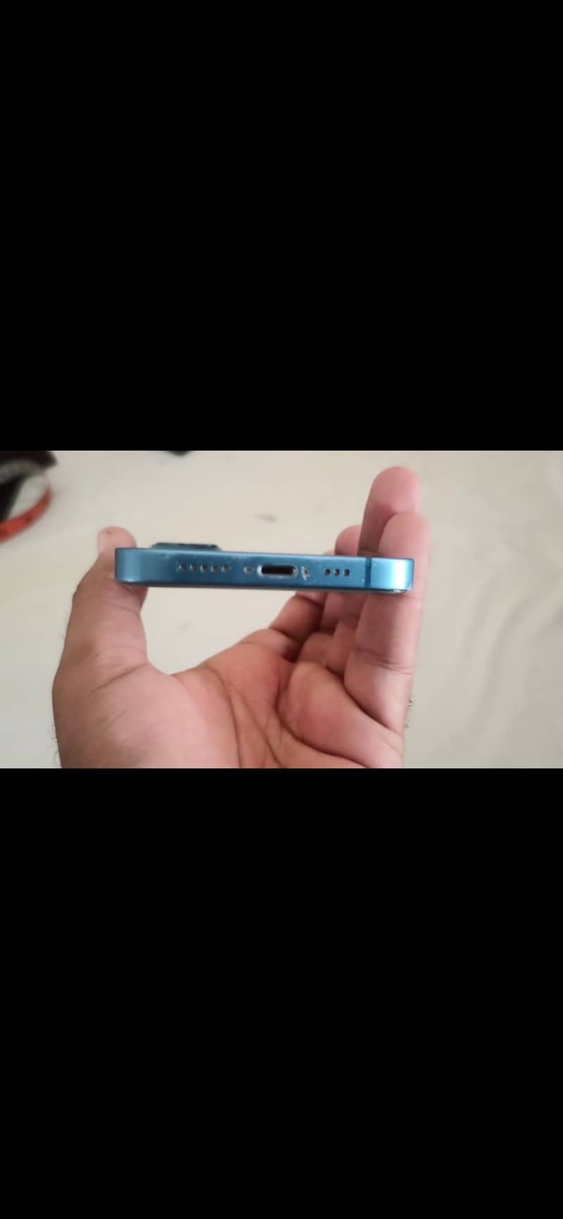 Apple iPhone 13 0