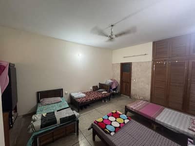 Boys Hostel i8-2 for Roots,Shifa,city school Preston,near H-8 & Metro